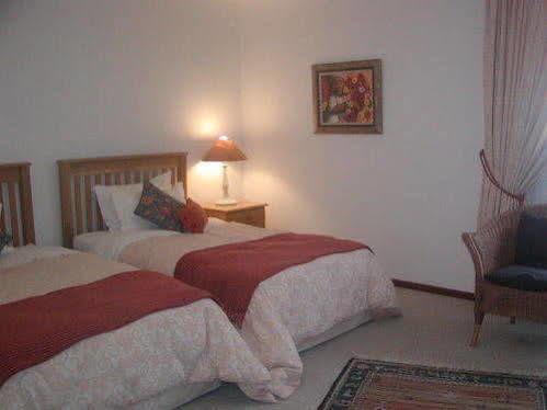 Four Pines Lodge Hermanus Esterno foto